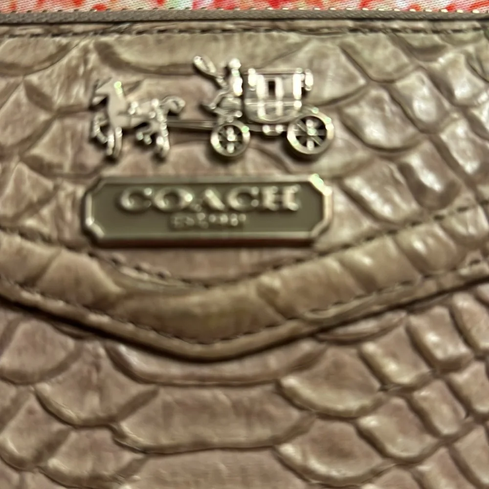 Coach Wallet Snakeskin Embossed - Picture 2 of 9